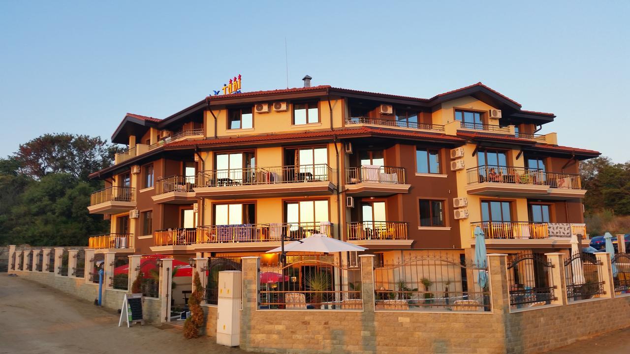 Taai Hotel Sozopol Exterior photo